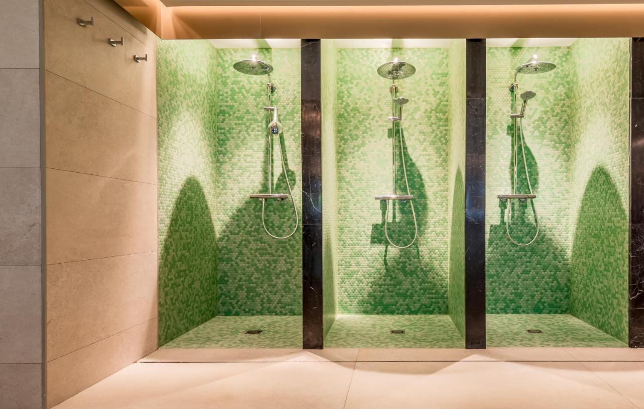 Hotel Barcelo La Nucia Palms Esterno foto Shower room