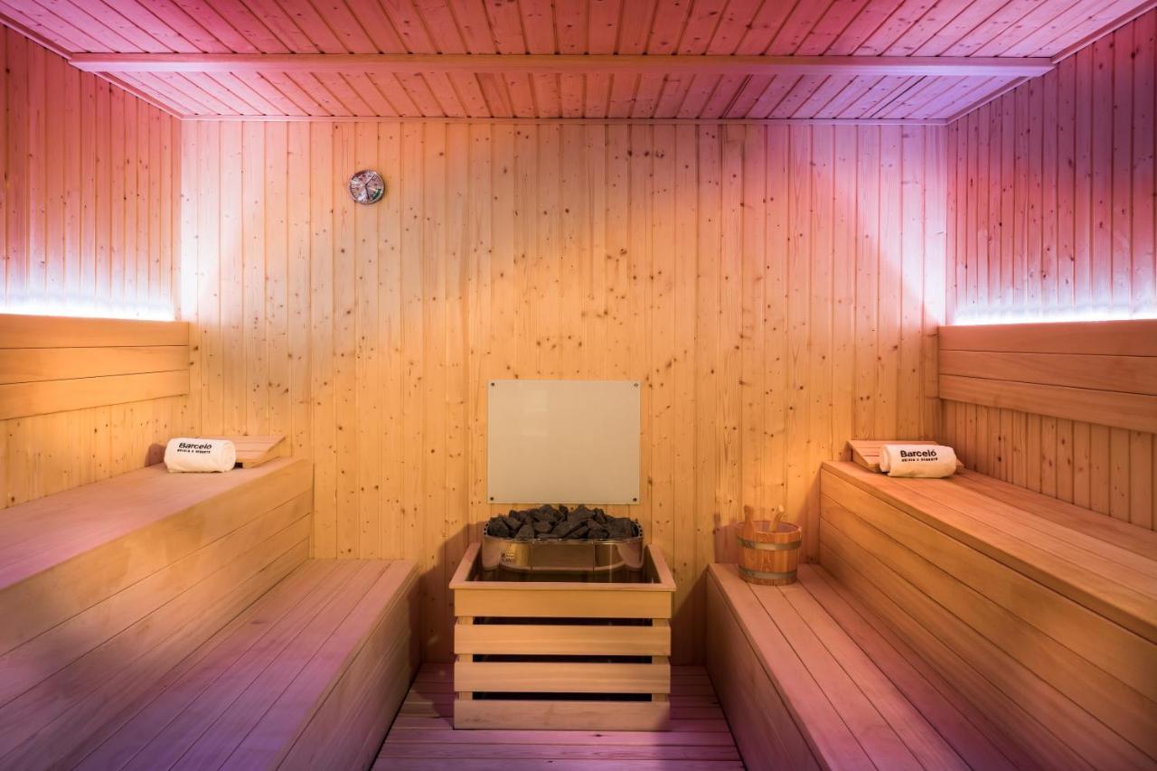 Hotel Barcelo La Nucia Palms Esterno foto A modern Finnish sauna